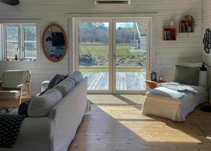 Traditional Summer House Near *